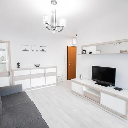 Lovely Close To The Center. Free Parking Appartement Warschau