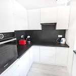 Lovely Close To The Center. Free Parking