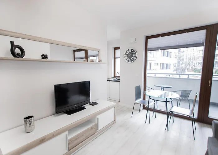 Lovely Close To The Center. Free Parking