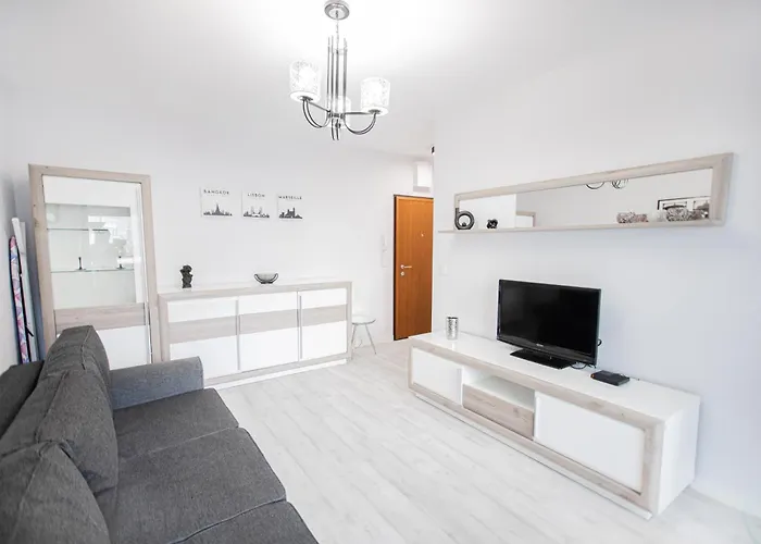 Lovely Close To The Center. Free Parking Lejlighed Warszawa