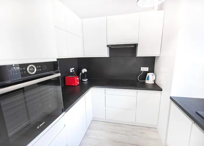 Lovely Close To The Center. Free Parking